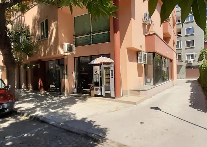 Апартамент апарт център Center