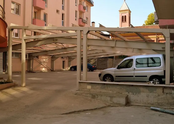 апарт център Center *